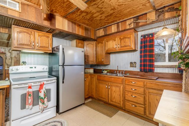 45 Blue Springs Circle, Elkland, MO 65644