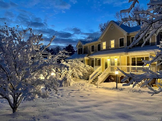 63A Cannon Court, Huntington, NY 11743