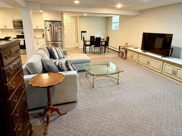 63A Cannon Court, Huntington, NY 11743