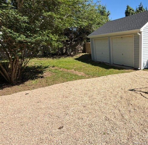 6900 Main Bayview Road, Southold, NY 11971