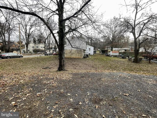 5303 CUMBERLAND ST, Capitol Heights, MD 20743