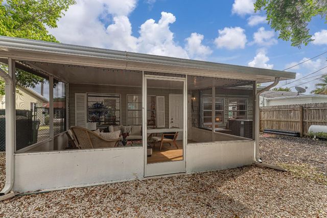 1509 N N Street, Lake Worth Beach, FL 33460