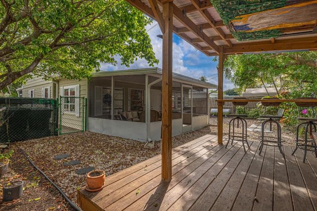 1509 N N Street, Lake Worth Beach, FL 33460