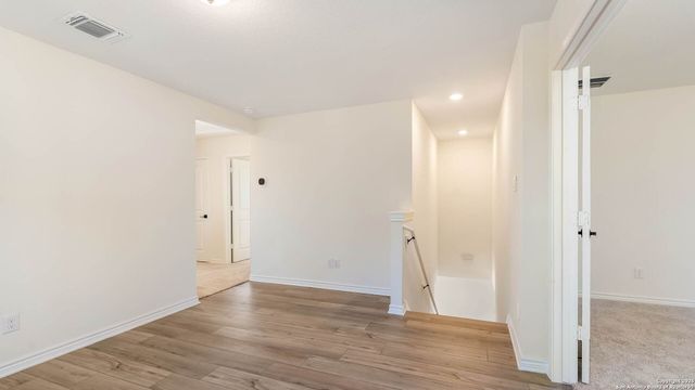 8519 Adler Fall Lane, Converse, TX 78109