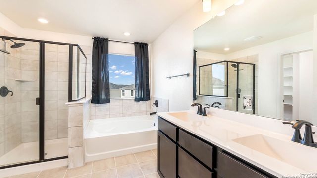 8519 Adler Fall Lane, Converse, TX 78109