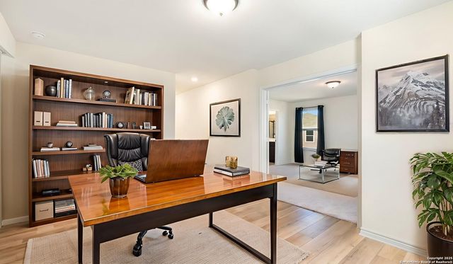 8519 Adler Fall Lane, Converse, TX 78109