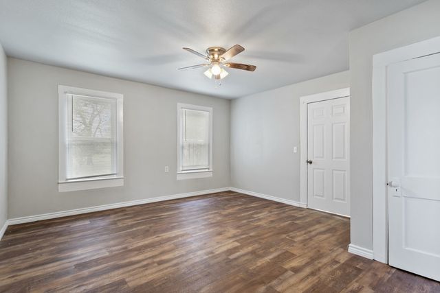 407 W Carnegie Street, Winnsboro, TX 75494