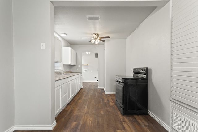 407 W Carnegie Street, Winnsboro, TX 75494