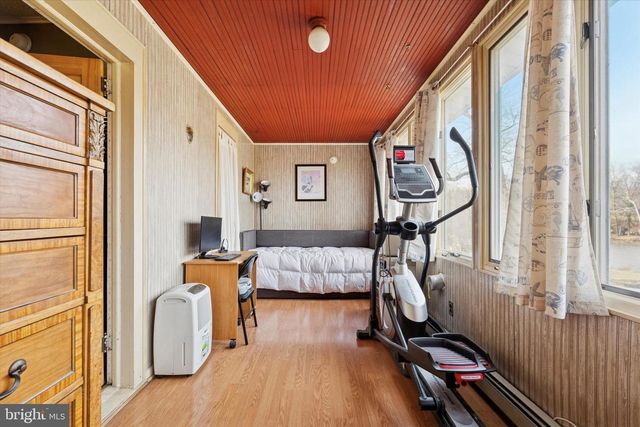 311 NESHAMINY RD, Croydon, PA 19021