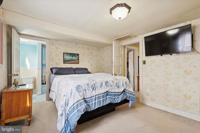 311 NESHAMINY RD, Croydon, PA 19021