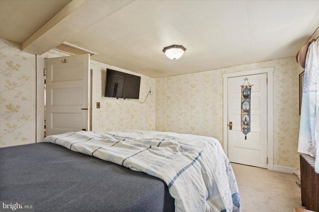 311 NESHAMINY RD, Croydon, PA 19021