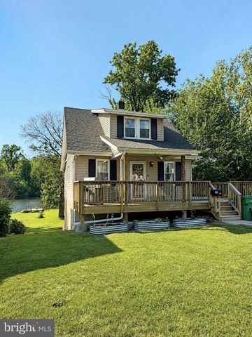 311 NESHAMINY RD, Croydon, PA 19021