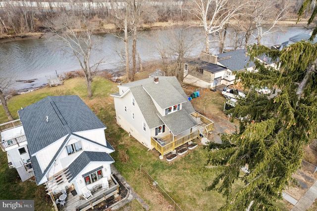311 NESHAMINY RD, Croydon, PA 19021