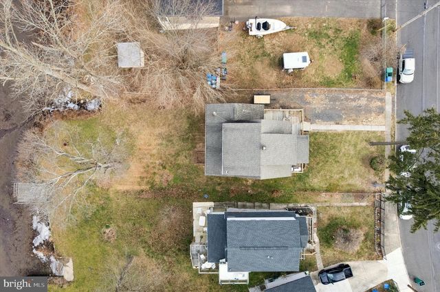 311 NESHAMINY RD, Croydon, PA 19021