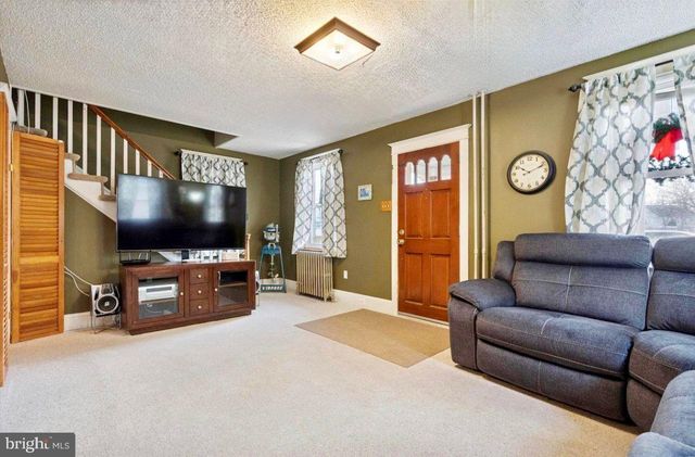 311 NESHAMINY RD, Croydon, PA 19021