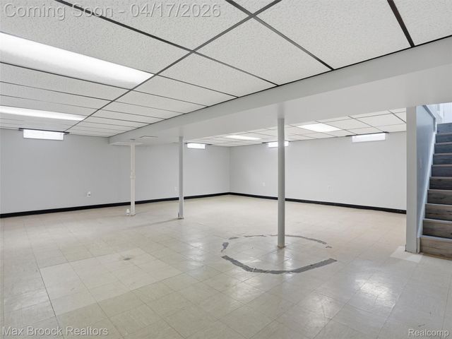 21324 Yale Street, St. Clair Shores, MI 48081