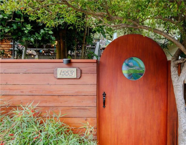 1553 Arroyo Drive, Laguna Beach, CA 92651