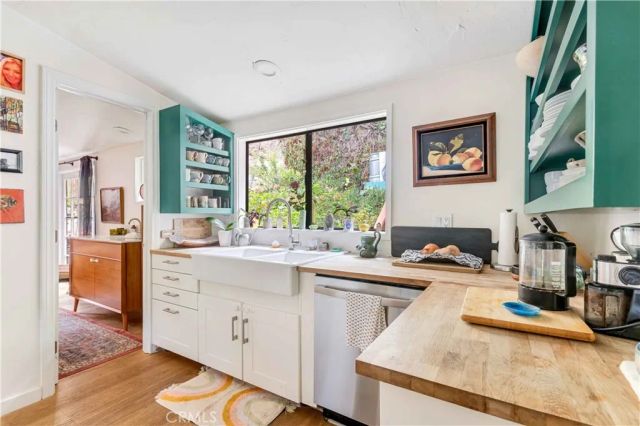 1553 Arroyo Drive, Laguna Beach, CA 92651
