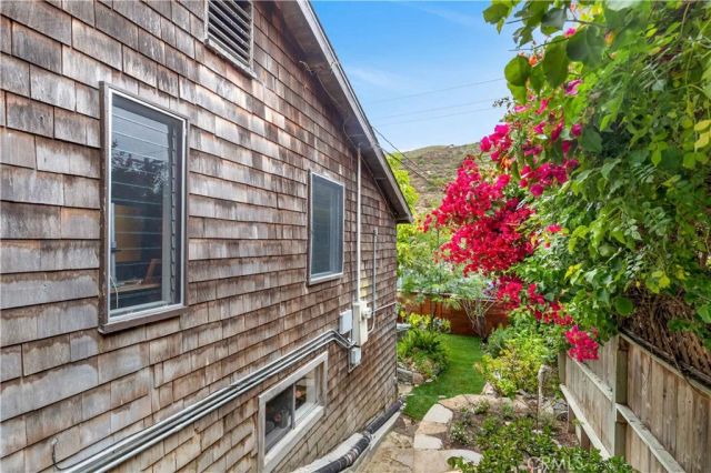 1553 Arroyo Drive, Laguna Beach, CA 92651
