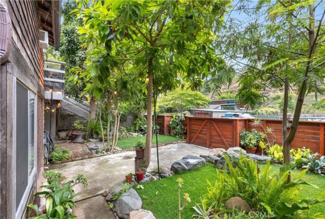 1553 Arroyo Drive, Laguna Beach, CA 92651