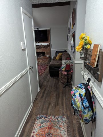 422 Thoreau Lane, Euless, TX 76039