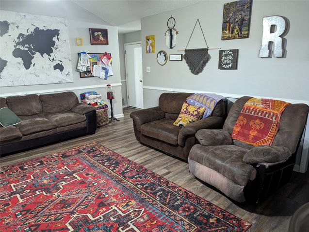 422 Thoreau Lane, Euless, TX 76039