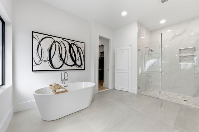 2557 Seminole Circle, West Palm Beach, FL 33409