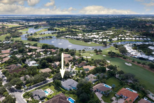 2557 Seminole Circle, West Palm Beach, FL 33409