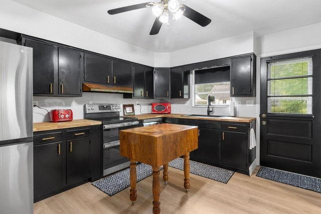 4296 Maize Road, Columbus, OH 43224