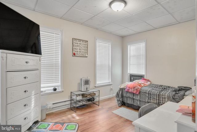 53 E MAIN ST, Newmanstown, PA 17073