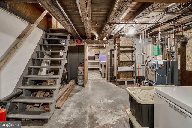 53 E MAIN ST, Newmanstown, PA 17073