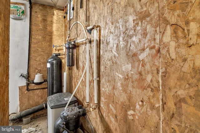 53 E MAIN ST, Newmanstown, PA 17073