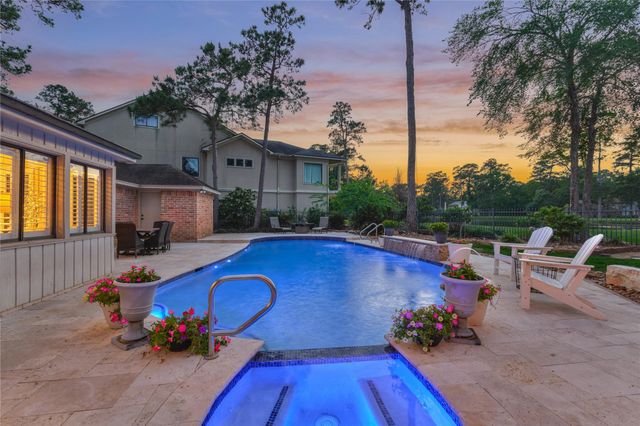 37 Doe Run Drive, The Woodlands, TX 77380
