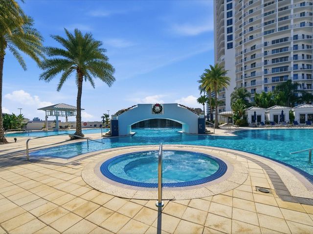 1209 E CUMBERLAND AVENUE 1906, Tampa, FL 33602