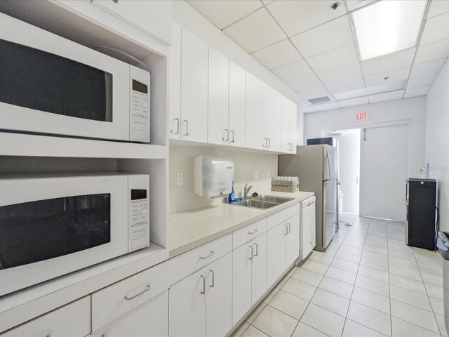 1209 E CUMBERLAND AVENUE 1906, Tampa, FL 33602