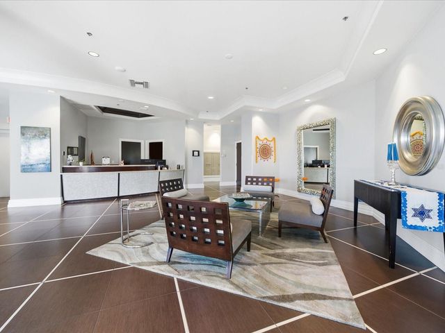 1209 E CUMBERLAND AVENUE 1906, Tampa, FL 33602