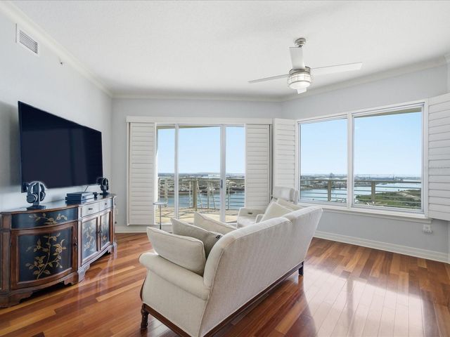 1209 E CUMBERLAND AVENUE 1906, Tampa, FL 33602