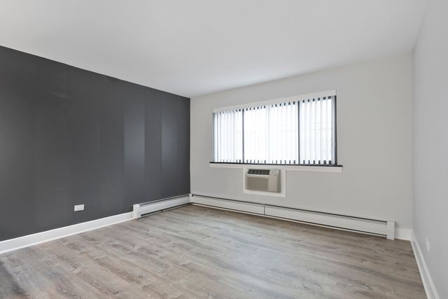 6758 N Sheridan Avenue 241, Chicago, IL 60626