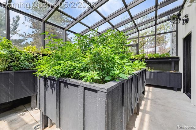 8439 Holcomb Road, Clarkston, MI 48348