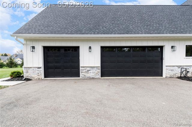 8439 Holcomb Road, Clarkston, MI 48348