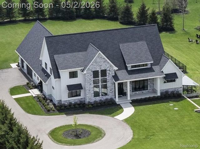 8439 Holcomb Road, Clarkston, MI 48348