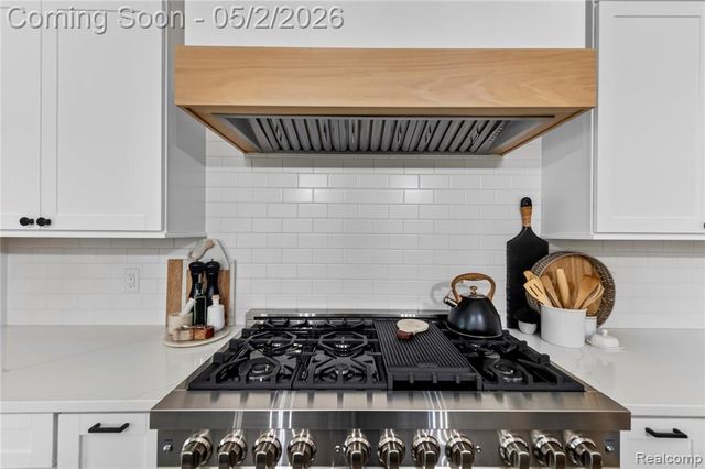 8439 Holcomb Road, Clarkston, MI 48348