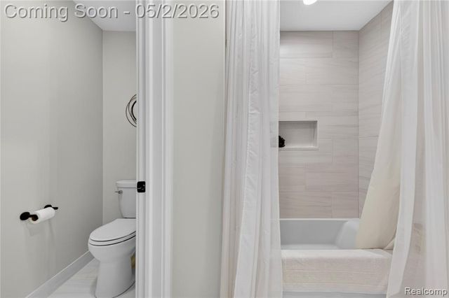 8439 Holcomb Road, Clarkston, MI 48348