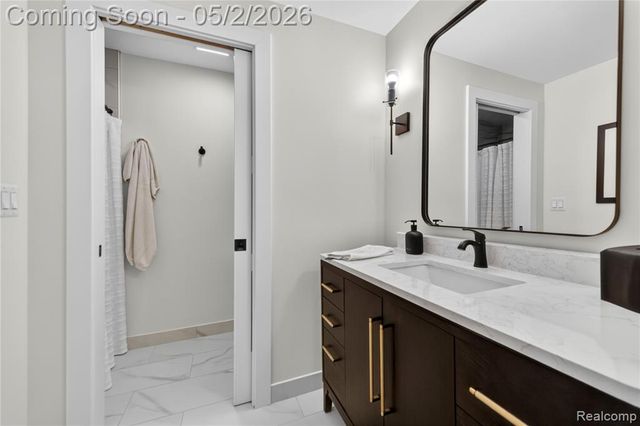 8439 Holcomb Road, Clarkston, MI 48348
