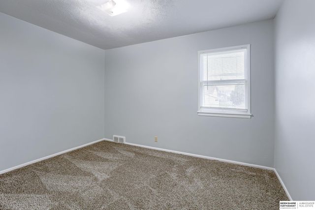 6157 & 6159 Hillsdale Avenue, Omaha, NE 68117