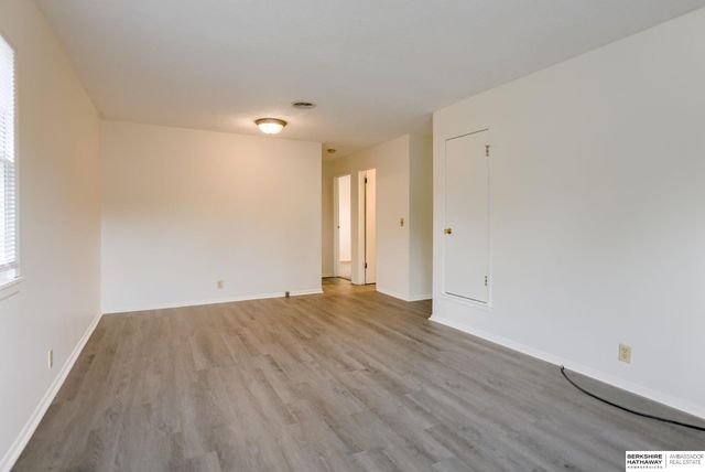 6157 & 6159 Hillsdale Avenue, Omaha, NE 68117