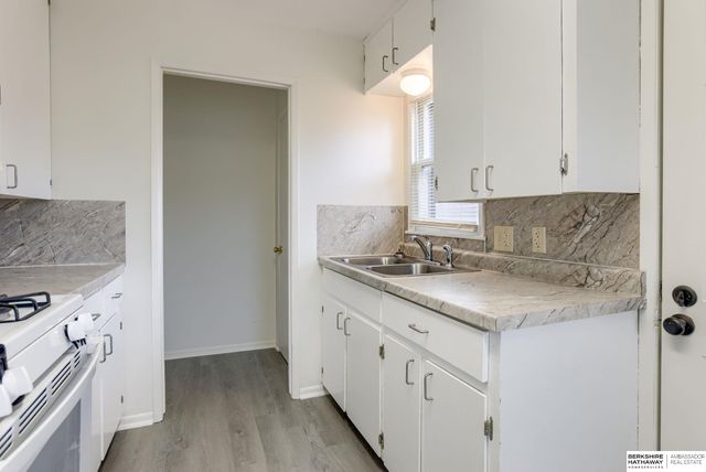 6157 & 6159 Hillsdale Avenue, Omaha, NE 68117