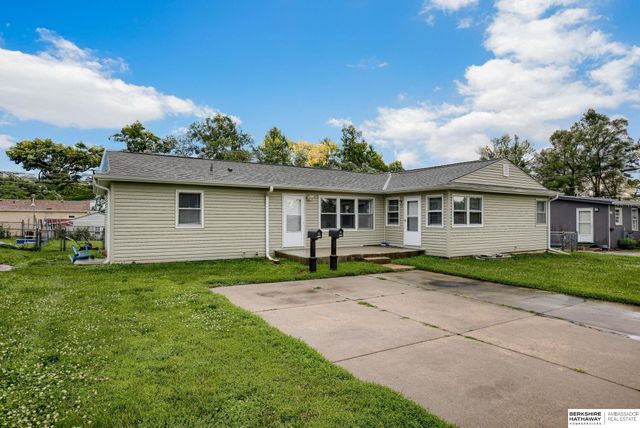 6157 & 6159 Hillsdale Avenue, Omaha, NE 68117