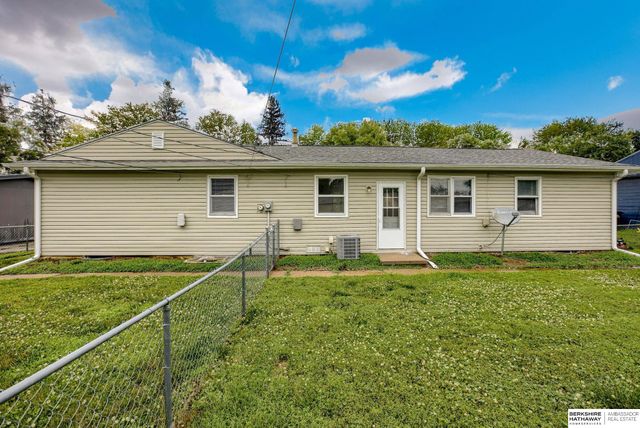 6157 & 6159 Hillsdale Avenue, Omaha, NE 68117