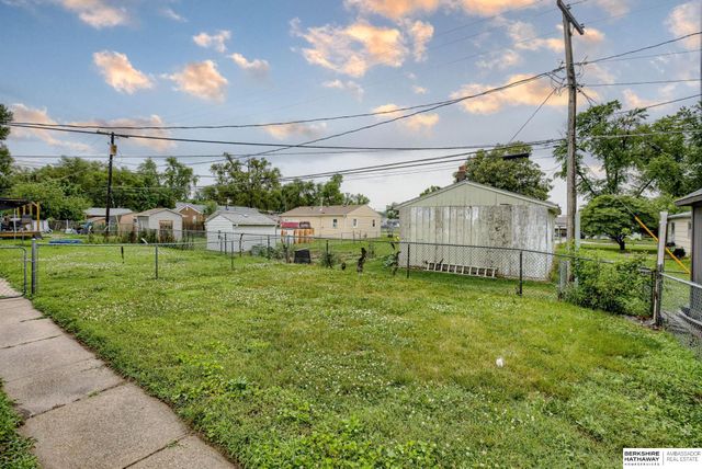 6157 & 6159 Hillsdale Avenue, Omaha, NE 68117